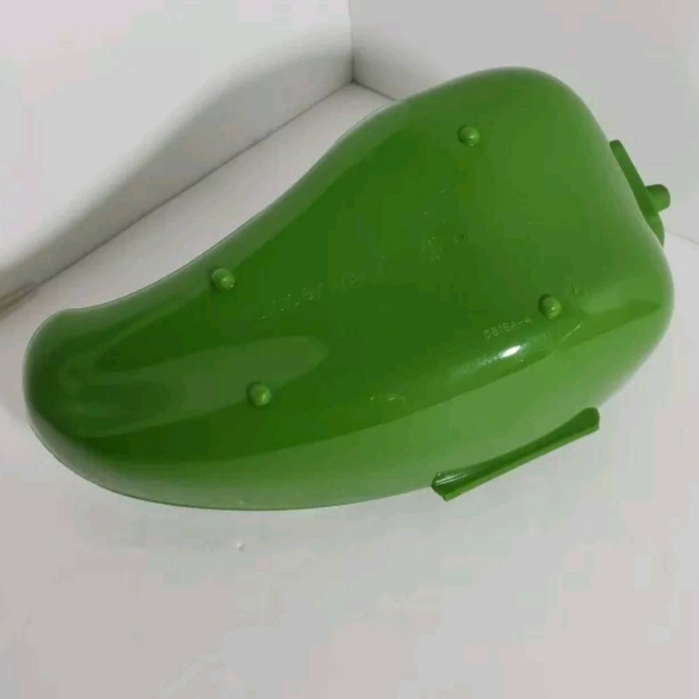 Tupperware Pepper keeper New - Picture 3 of 4